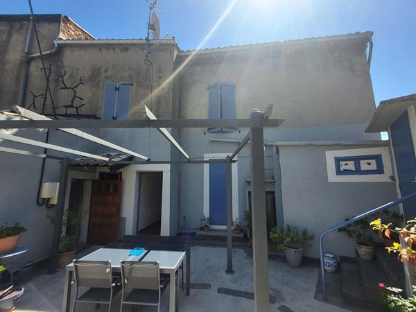 Ensemble immobilier avec fort potentiel sur Château Arnoux idéal investisseur