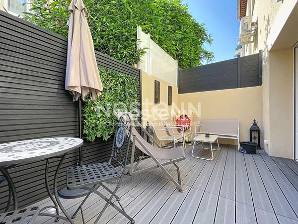 Rez-De-Chaussée - 3P - 53m² - GOLFE JUAN - RENOVE - TERRASSE