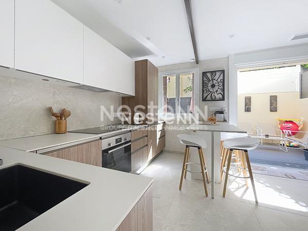 Rez-De-Chaussée - 3P - 53m² - GOLFE JUAN - RENOVE - TERRASSE