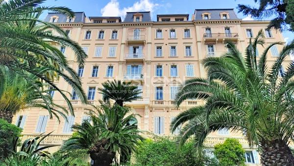Appartement d'exception de 95 m² en dernier étage avec vue sur mer à Grasse