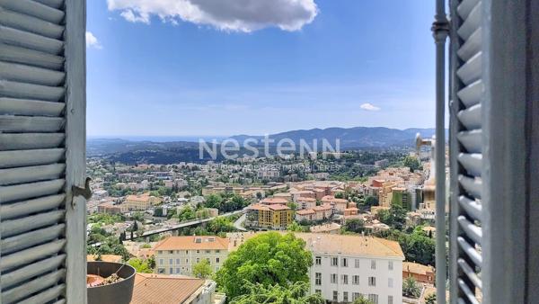Appartement d'exception de 95 m² en dernier étage avec vue sur mer à Grasse