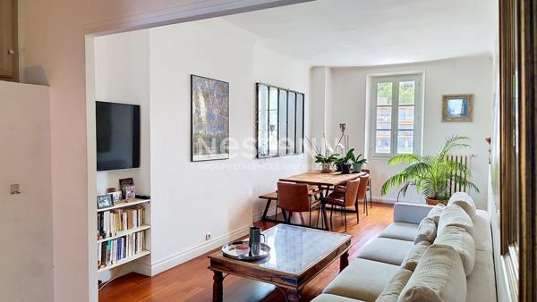 Appartement d'exception de 95 m² en dernier étage avec vue sur mer à Grasse
