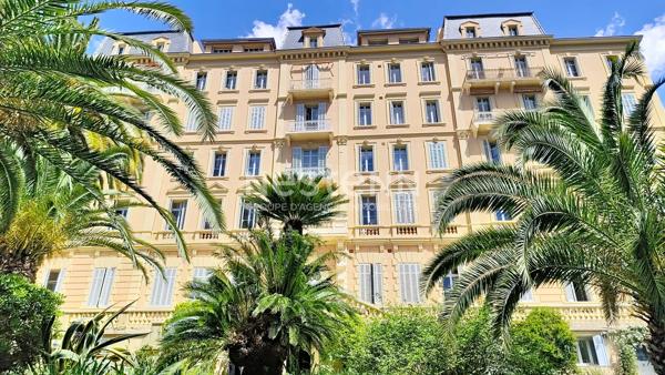 Appartement d'exception de 95 m² en dernier étage avec vue sur mer à Grasse