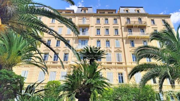 Appartement d'exception de 95 m² en dernier étage avec vue sur mer à Grasse
