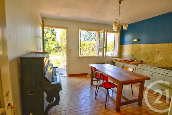 Maison à vendre  6 pièces - 162,97 m 2   GENISSIEUX  - 26