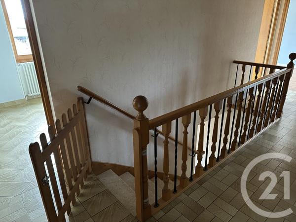 Maison à vendre  6 pièces - 121 m 2   ST DENIS DE CABANNE  - 42