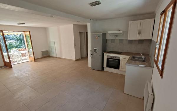 Appartement à louer    3 pièces •  Ollioules
