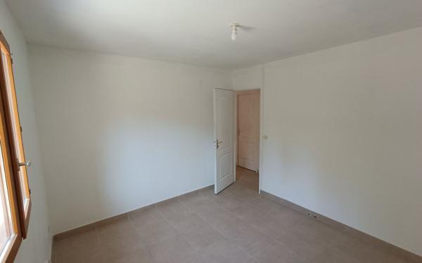 Appartement à louer    3 pièces •  Ollioules