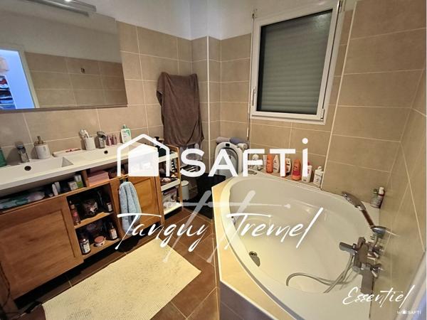 Maison lumineuse et grand terrain à QUISTINIC