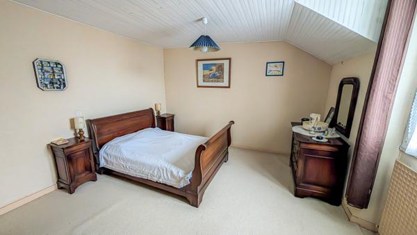 Sablé-sur-Sarthe (72300) GRANDE MAISON FAMILIALE - PROCHE GARE