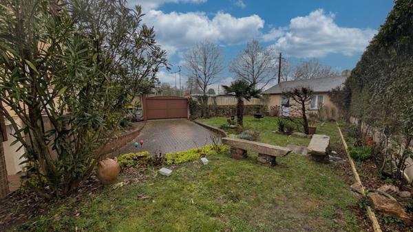 Sablé-sur-Sarthe (72300) GRANDE MAISON FAMILIALE - PROCHE GARE