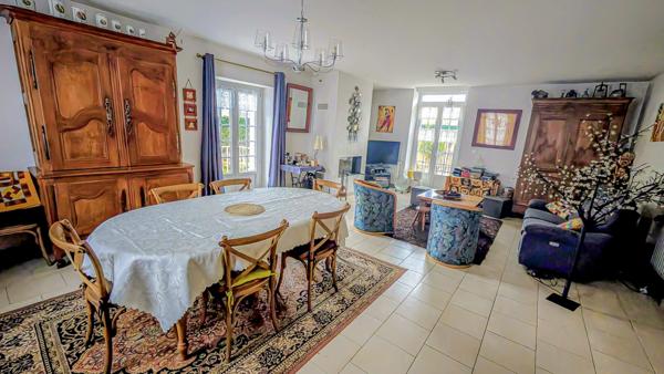 Sablé-sur-Sarthe (72300) GRANDE MAISON FAMILIALE - PROCHE GARE