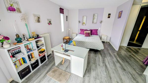 Sablé-sur-Sarthe (72300) GRANDE MAISON FAMILIALE - PROCHE GARE