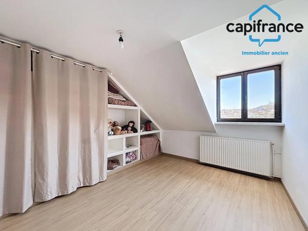 À VENDRE – MAISON INDIVIDUELLE AVEC BEAU TERRAIN – FORBACH