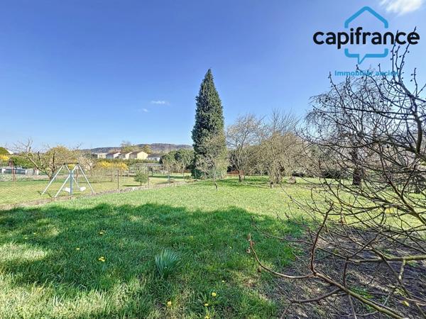 À VENDRE – MAISON INDIVIDUELLE AVEC BEAU TERRAIN – FORBACH
