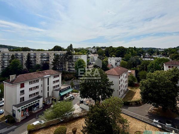Sèvres Centre-ville - Brancas : 151 m² au dernier étage avec balcon plein sud