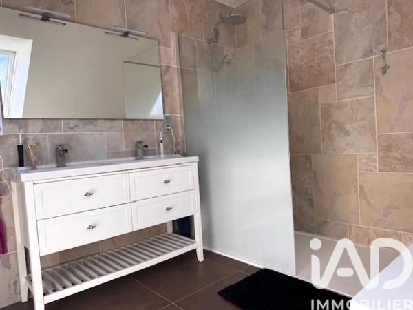 Maison à vendre 6 pièces 156 m² Isigny-le-Buat
