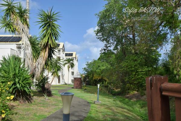 LE DIAMANT (972) - Baisse de prix Proche Plage Appartement T1 (31m2) + Terrasse - Piscine - Parc - 31 m2 + Terrasse
