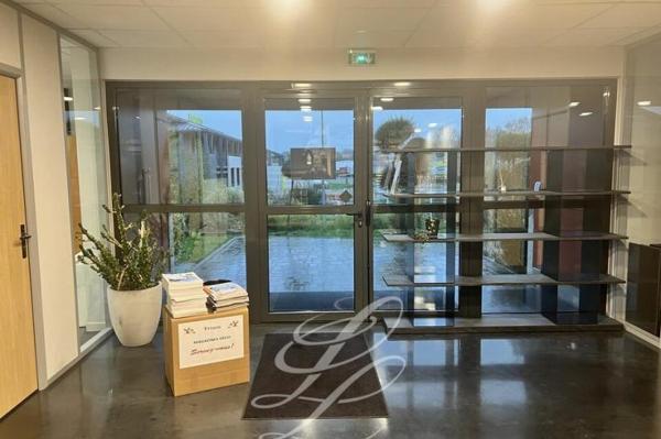 Vente - LOCAL D'ACTIVITE 1750 m 2
