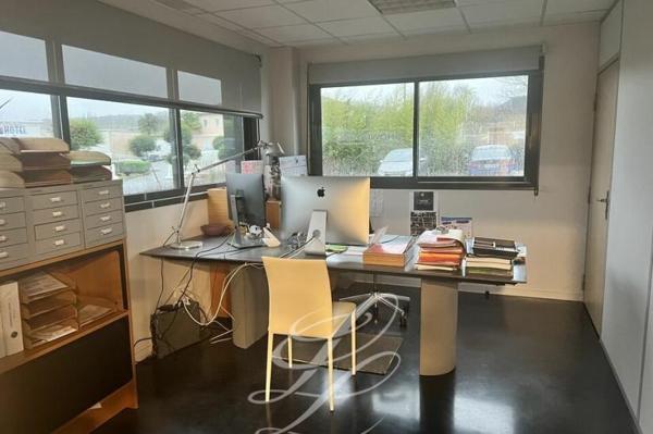 Vente - LOCAL D'ACTIVITE 1750 m 2