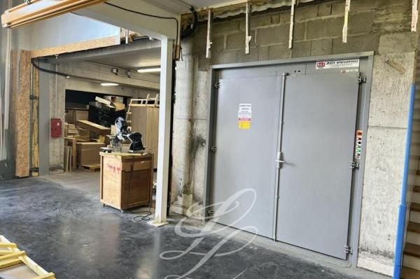 Vente - LOCAL D'ACTIVITE 1750 m 2