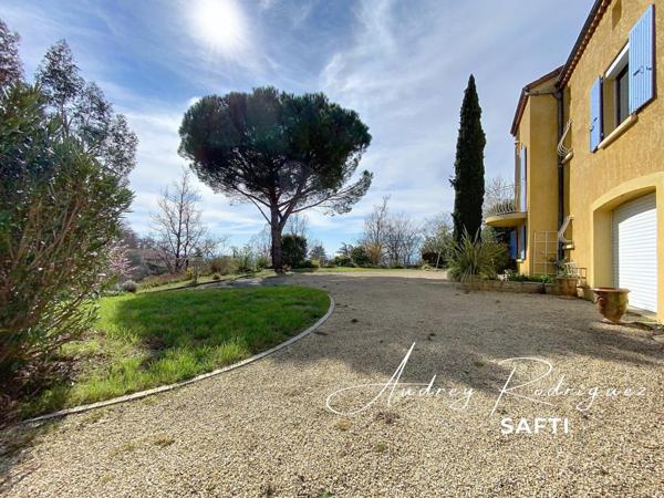 Maison rénovée – Charme, confort et calme