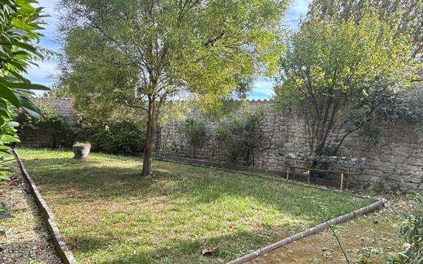 Maison à vendre    7 pièces •  Saint-Pierre-d'Oléron