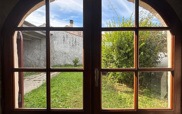 Maison à vendre    7 pièces •  Saint-Pierre-d'Oléron