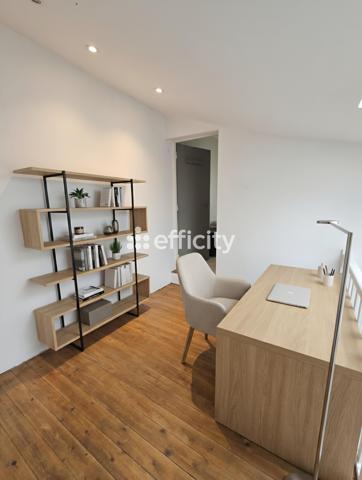 Maison
         8 pièces
        - 200 m² Bien prestige 895 000 € *