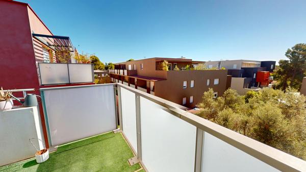Appartement T2 traversant de 45 m² avec terrasse et parking Secteur Croix d'Argent, Montpellier