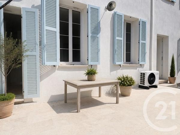 Appartement à vendre  2 pièces - 34,40 m 2   SIX FOURS LES PLAGES  - 83