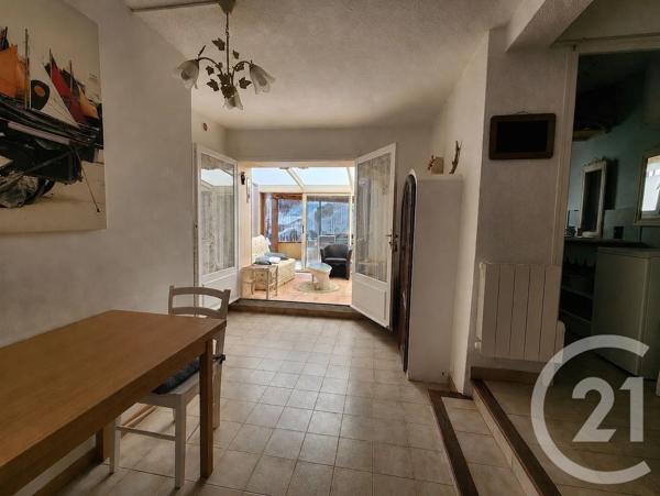 Appartement à vendre  2 pièces - 34,40 m 2   SIX FOURS LES PLAGES  - 83