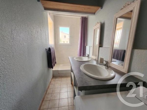 Appartement à vendre  2 pièces - 34,40 m 2   SIX FOURS LES PLAGES  - 83