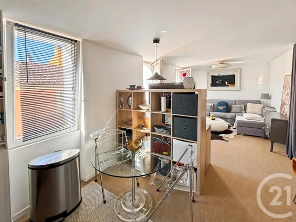 Appartement à vendre  2 pièces - 34,40 m 2   SIX FOURS LES PLAGES  - 83