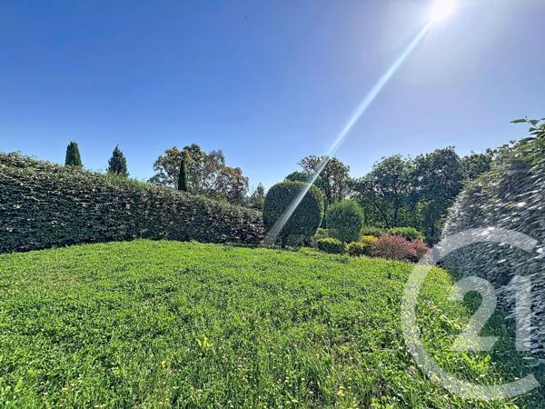 Appartement T3 à vendre  3 pièces - 68,81 m 2   FREJUS  - 83