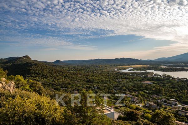 Maison en bois à 5 minutes de Porto Vecchio avec vue panoramique sur tout le Golfe et les montagnes
