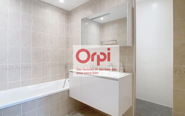 Appartement à vendre    4 pièces • 105,77 m2 Issy-les-Moulineaux