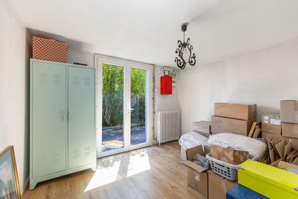 Maison 4 pièces avec jardin et possibilité de stationner un véhicule