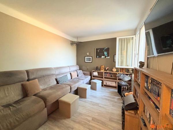 VILLA 190m2, 1400m2 terrain, 5 Chambres, Piscine!