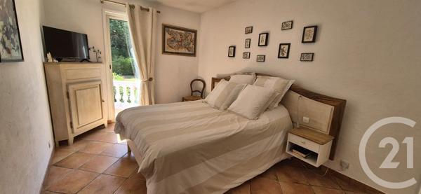Maison à vendre  5 pièces - 125,99 m 2   TOURVES  - 83