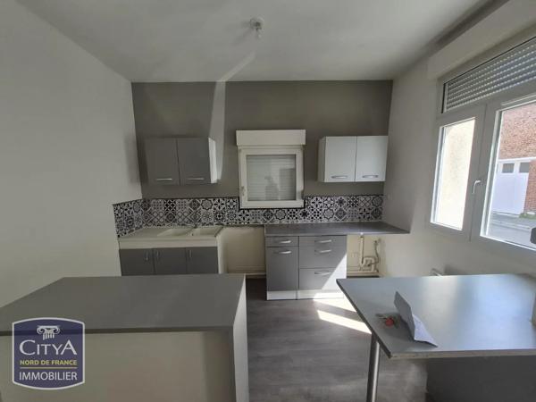 Appartement à louer 3 pièces 60.37m² Saint-Amand-les-Eaux (59230)