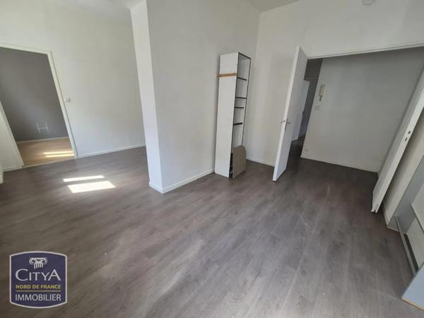 Appartement à louer 3 pièces 60.37m² Saint-Amand-les-Eaux (59230)