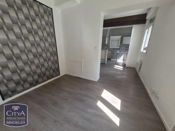 Appartement à louer 3 pièces 60.37m² Saint-Amand-les-Eaux (59230)