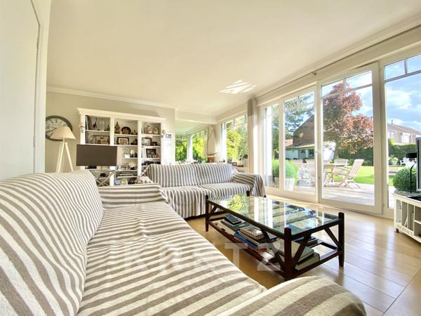 Villa de prestige au coeur de Croix