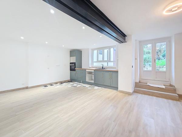 Maison rénovée à vendre de 5 pièce(s) à Boissy le Châtel