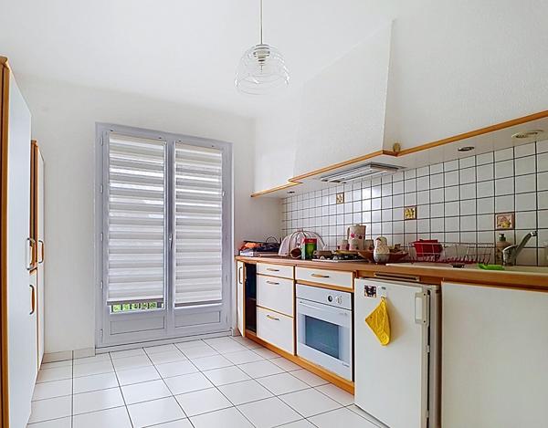 Maison familiale à Bons en chablais, 4 chambres - sous-sol total