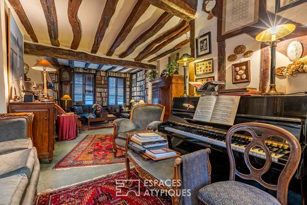 Authentique maison de ville avec terrasse en centre historique de Senlis