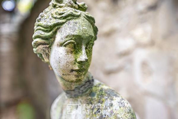 Authentique maison de ville avec terrasse en centre historique de Senlis