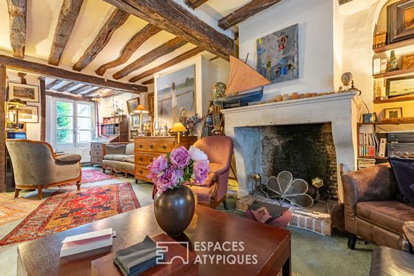 Authentique maison de ville avec terrasse en centre historique de Senlis