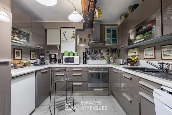 Authentique maison de ville avec terrasse en centre historique de Senlis